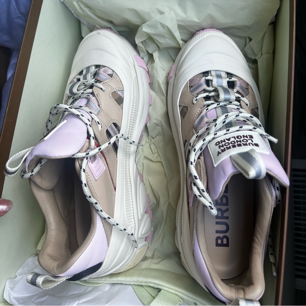 Burberry pink sneakers